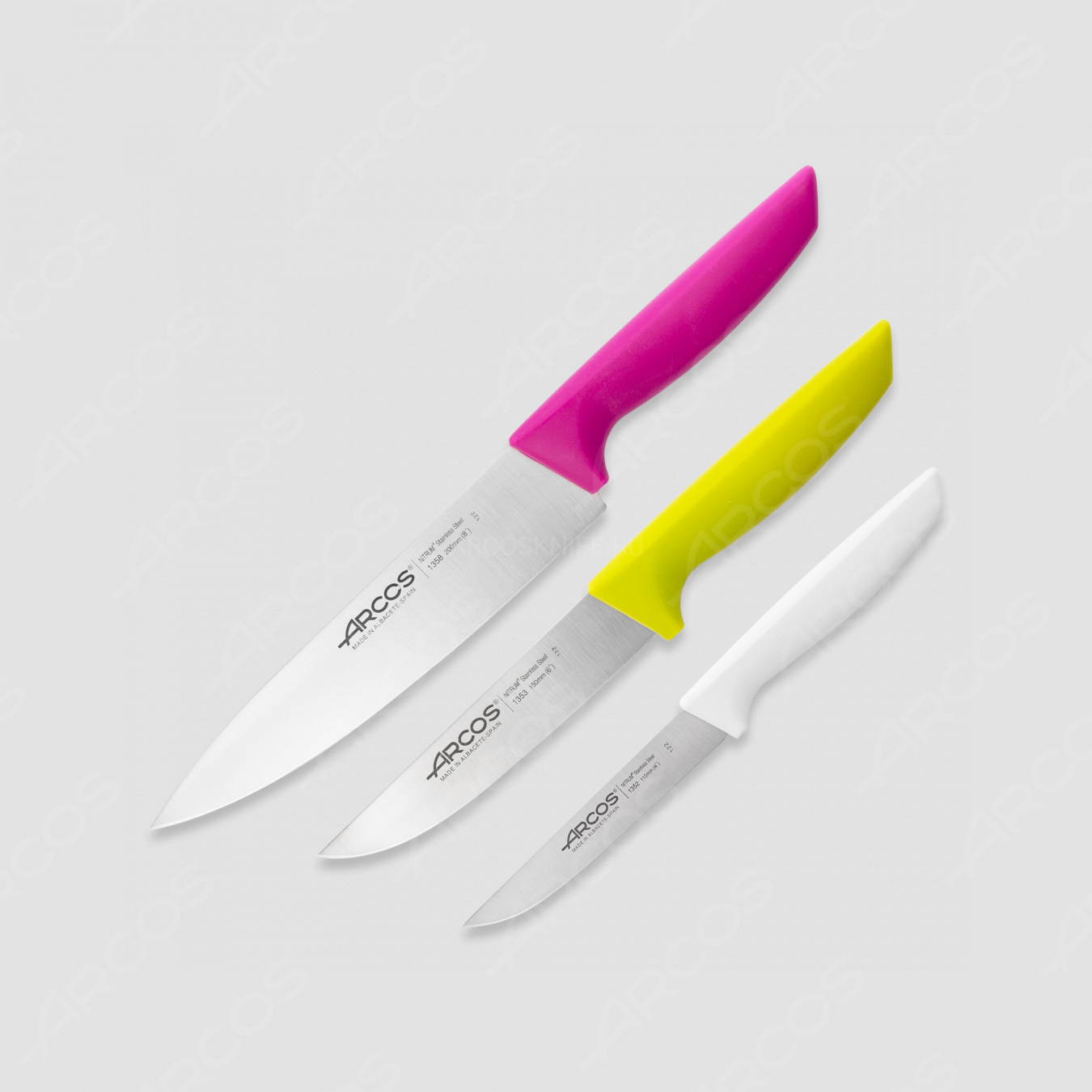 Набор ножей 3 шт. (11 см, 15 см, 20 см), с цветными ручками, упаковка-коробка, серия Niza, ARCOS, Испания